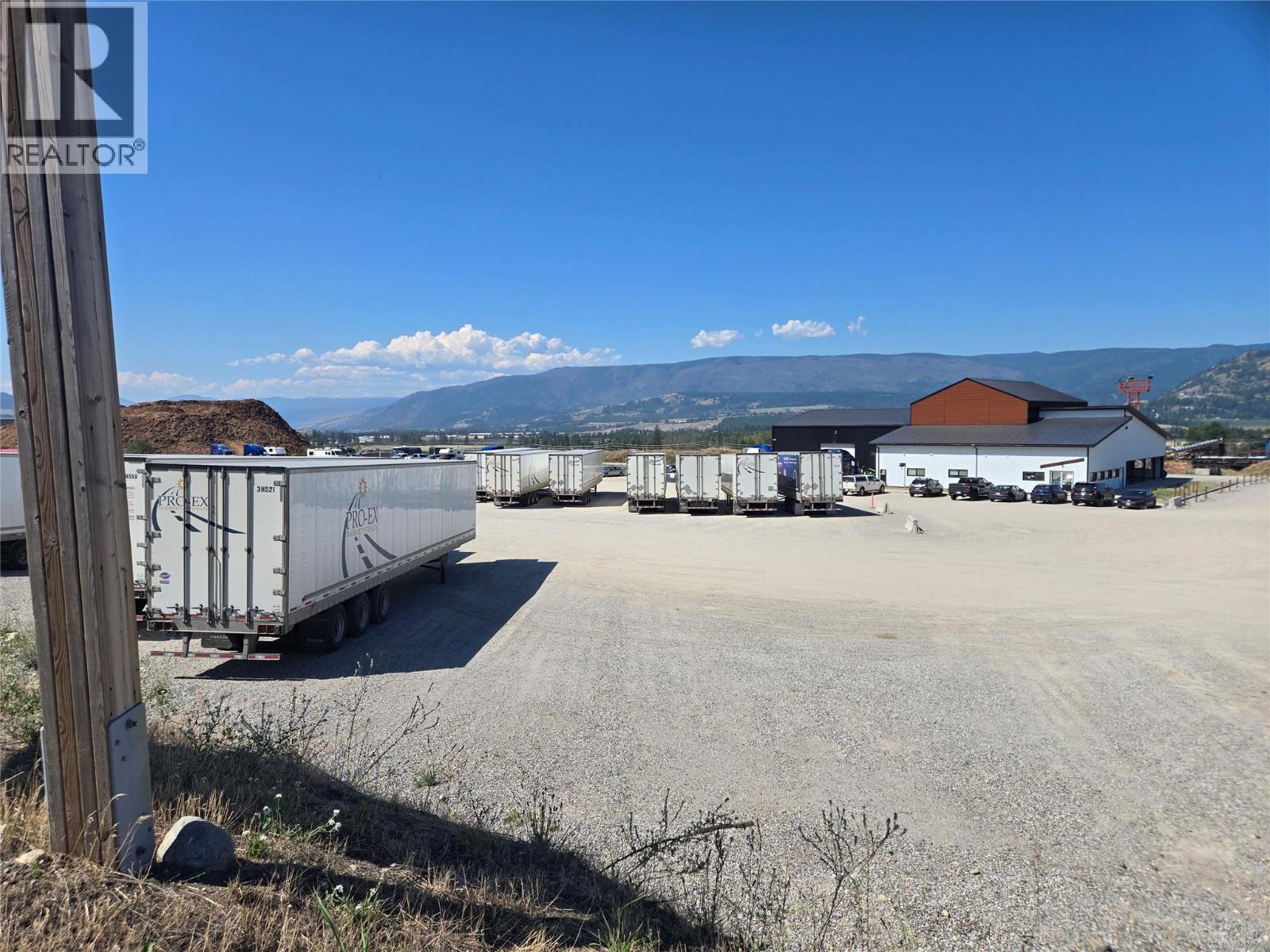 903 Raffan Road Property Photo 10