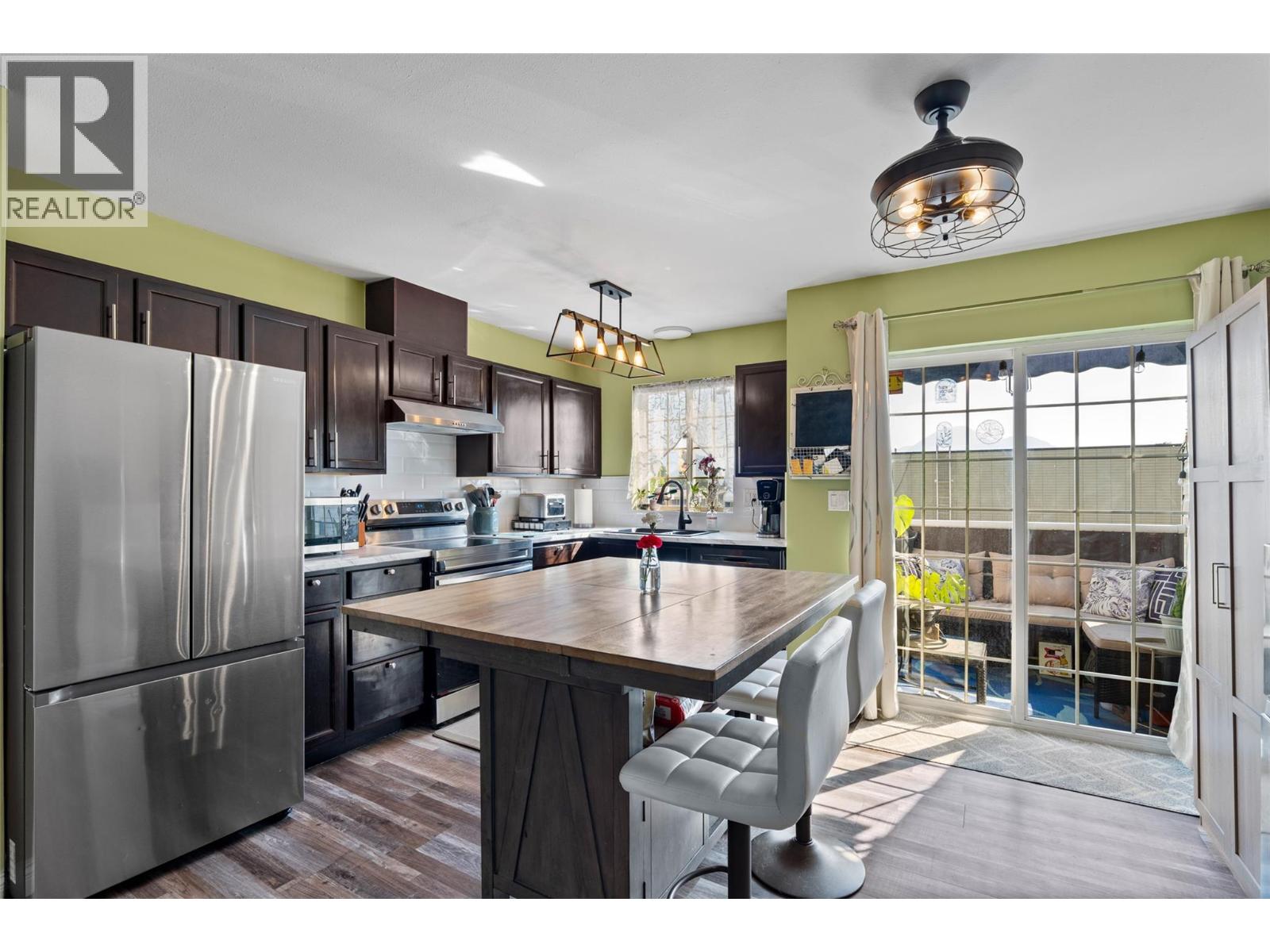1876 Tranquille Road Unit# 4 Property Photo 5