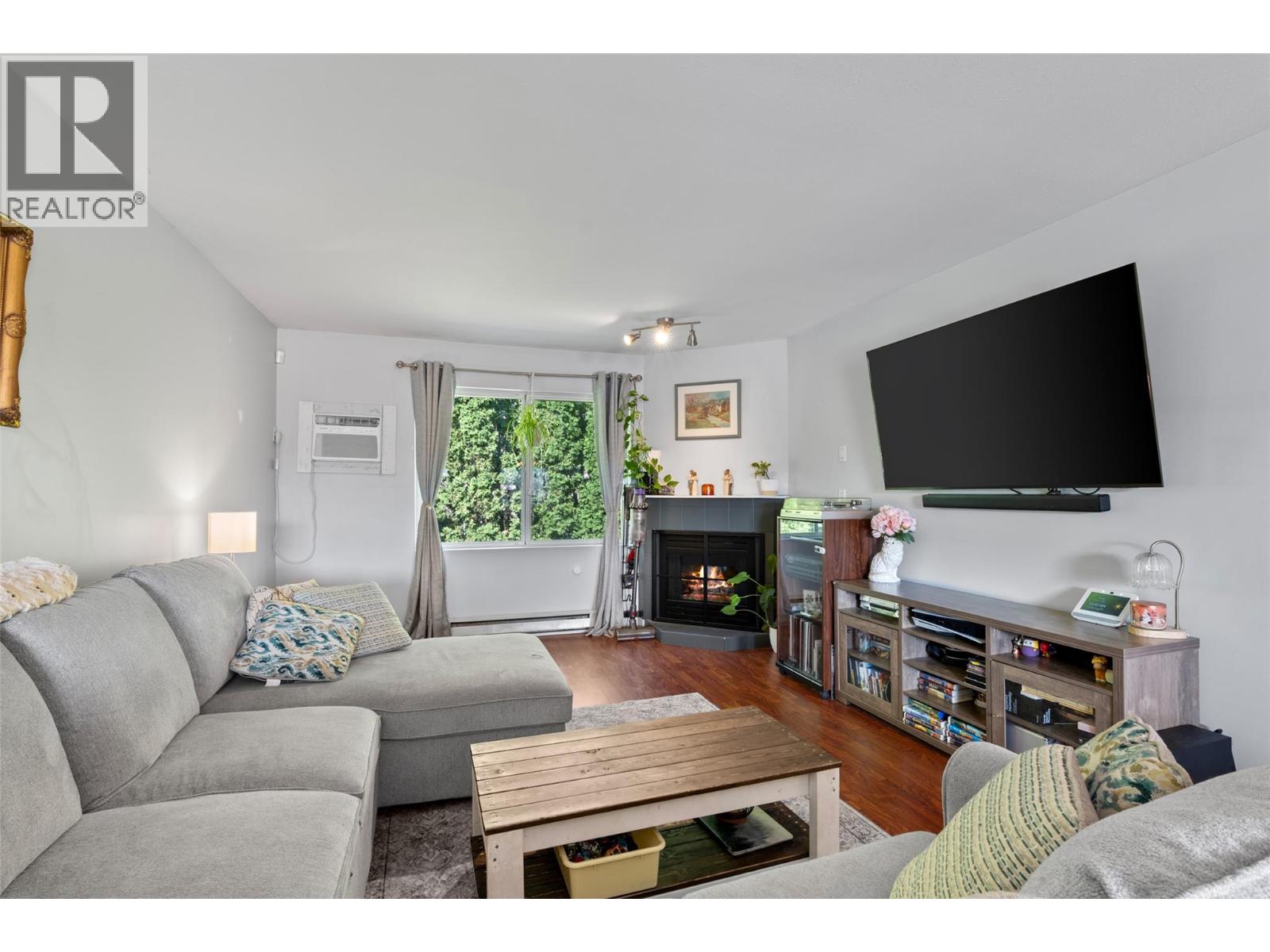 1876 Tranquille Road Unit# 4 Property Photo 10
