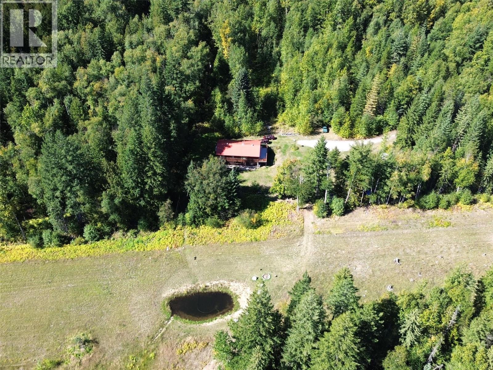 3360 Yellowhead Highway Property Photo 4