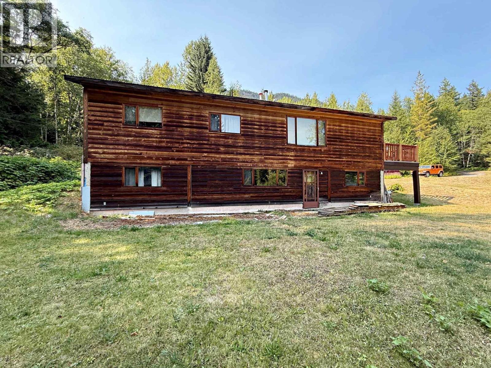 3360 Yellowhead Highway Property Photo 6