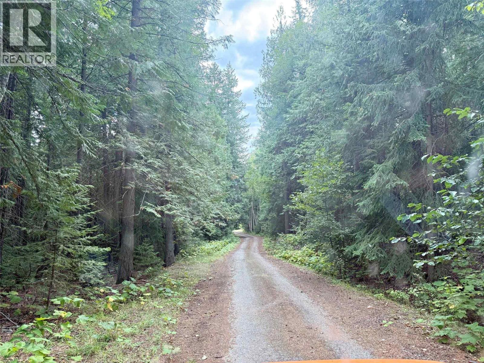 3360 Yellowhead Highway Property Photo 7