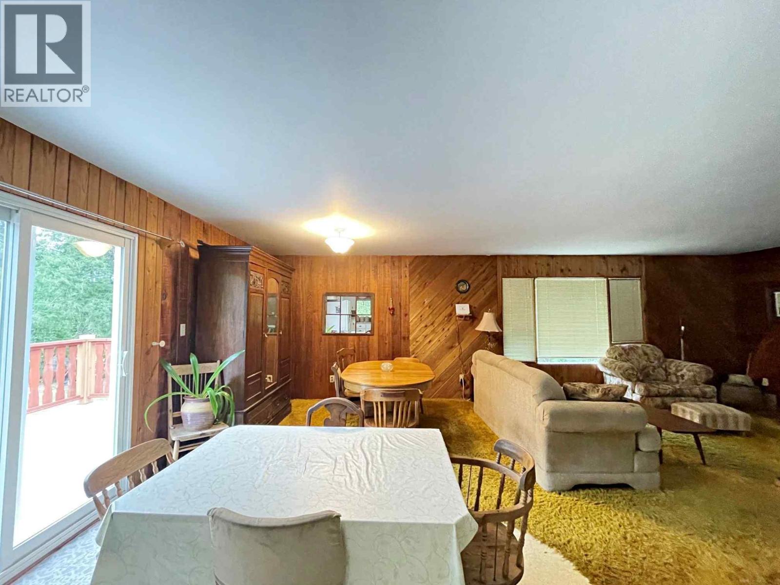 3360 Yellowhead Highway Property Photo 9