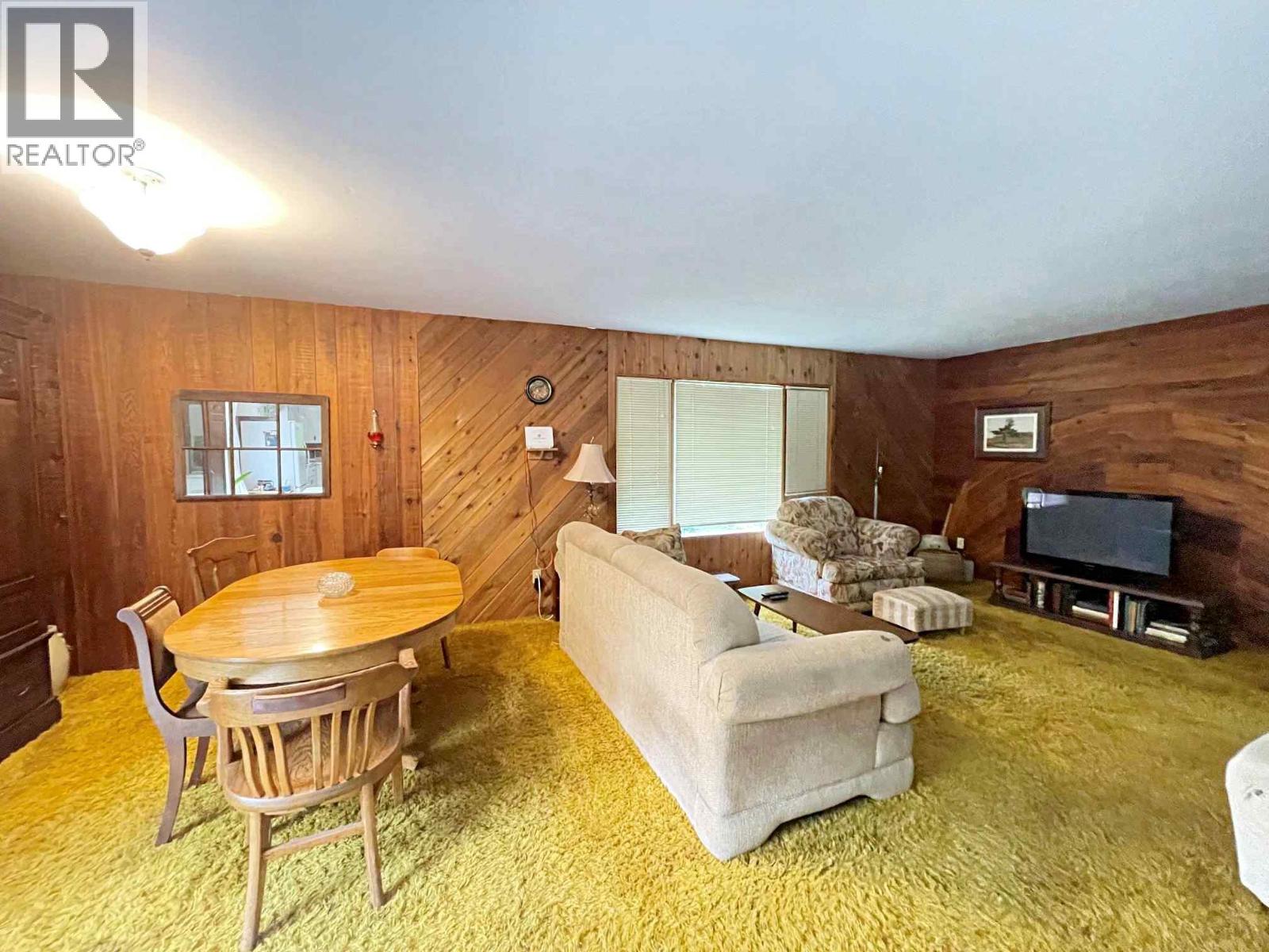 3360 Yellowhead Highway Property Photo 10