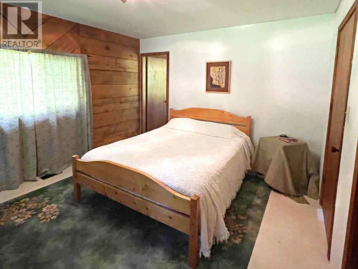 3360 Yellowhead Highway Property Photo 12