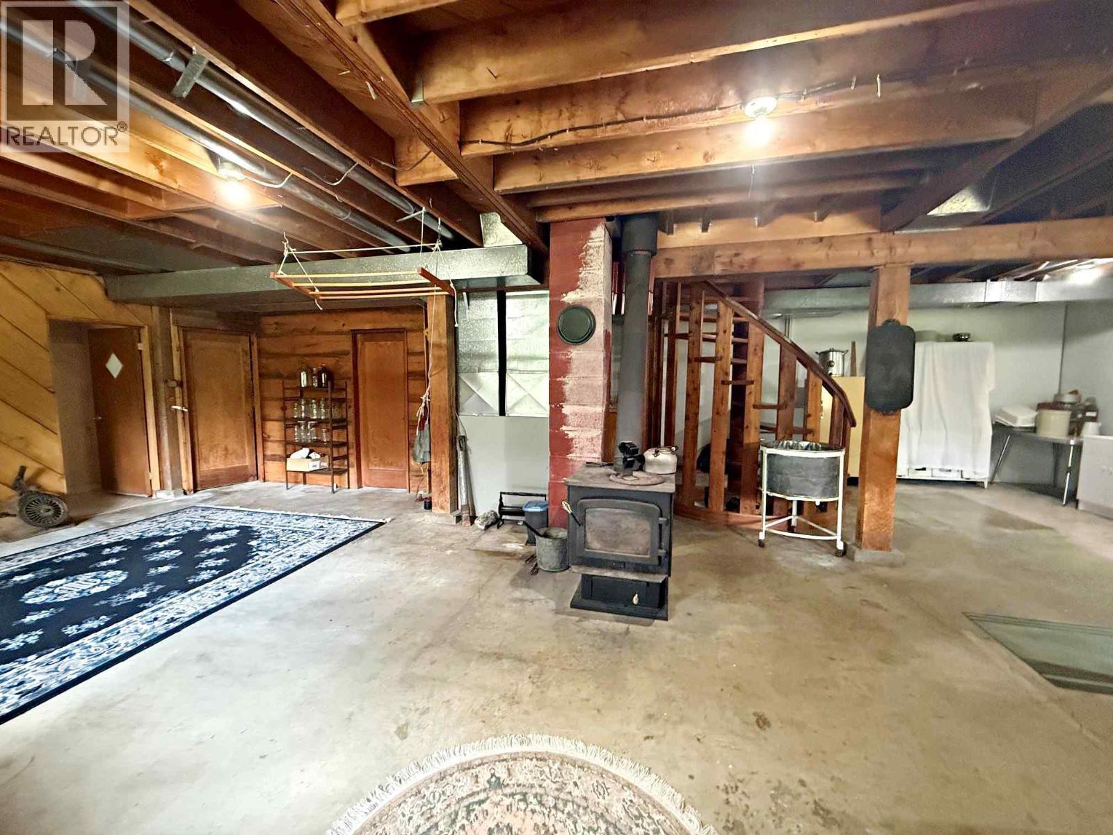 3360 Yellowhead Highway Property Photo 17