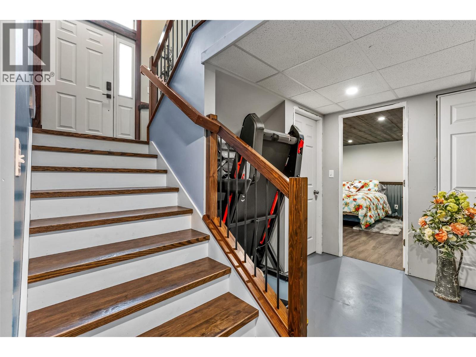 2121 Ash Street Property Photo 28