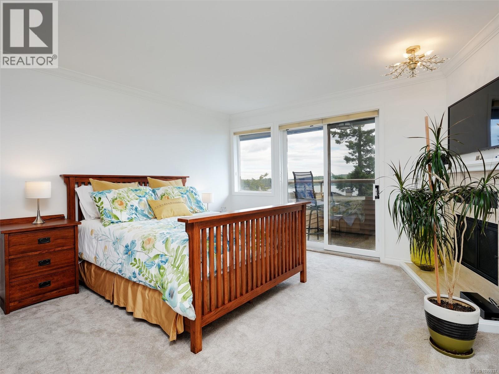 29 2353 Harbour Rd Property Photo 12