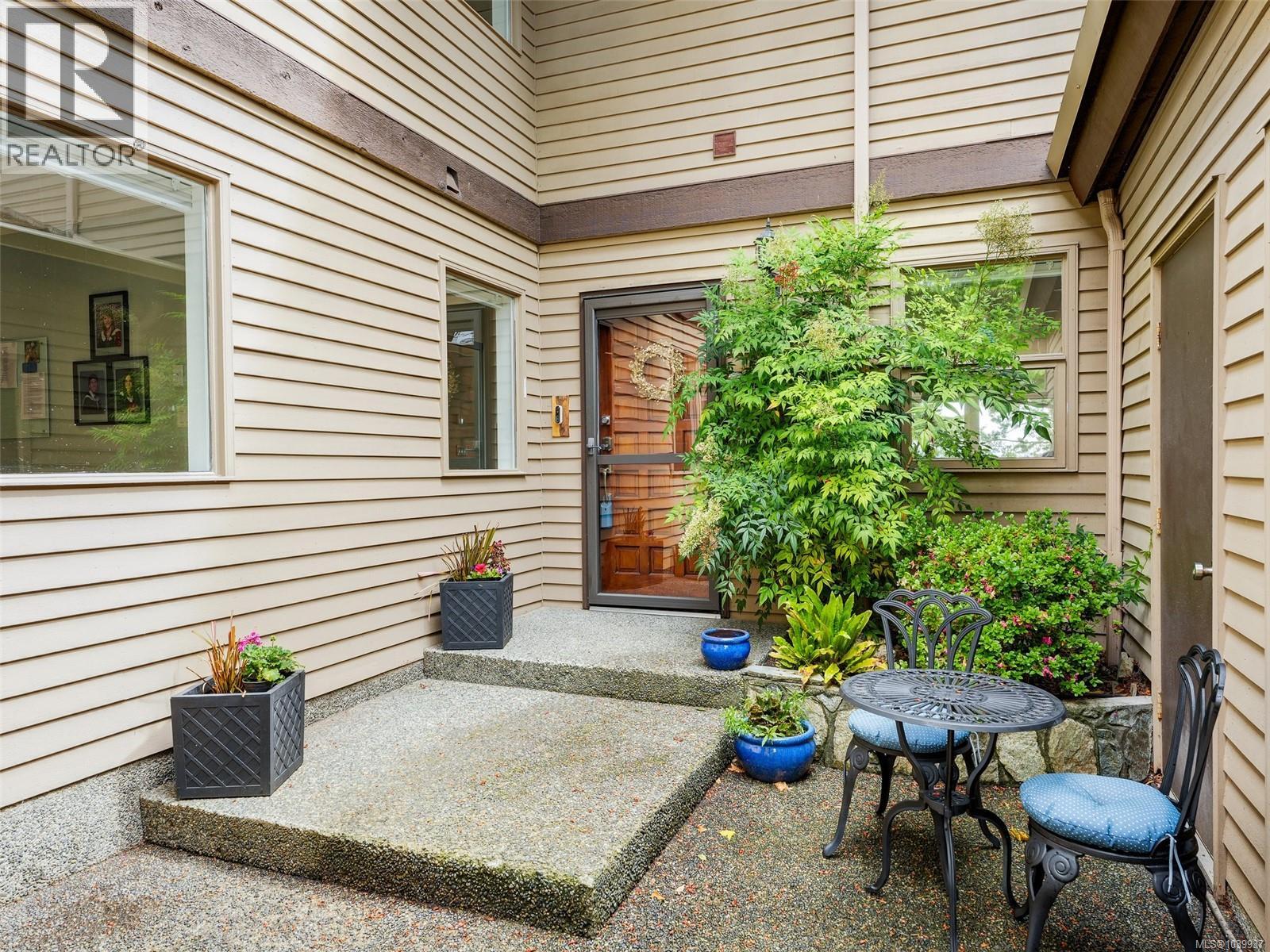 29 2353 Harbour Rd Property Photo 30