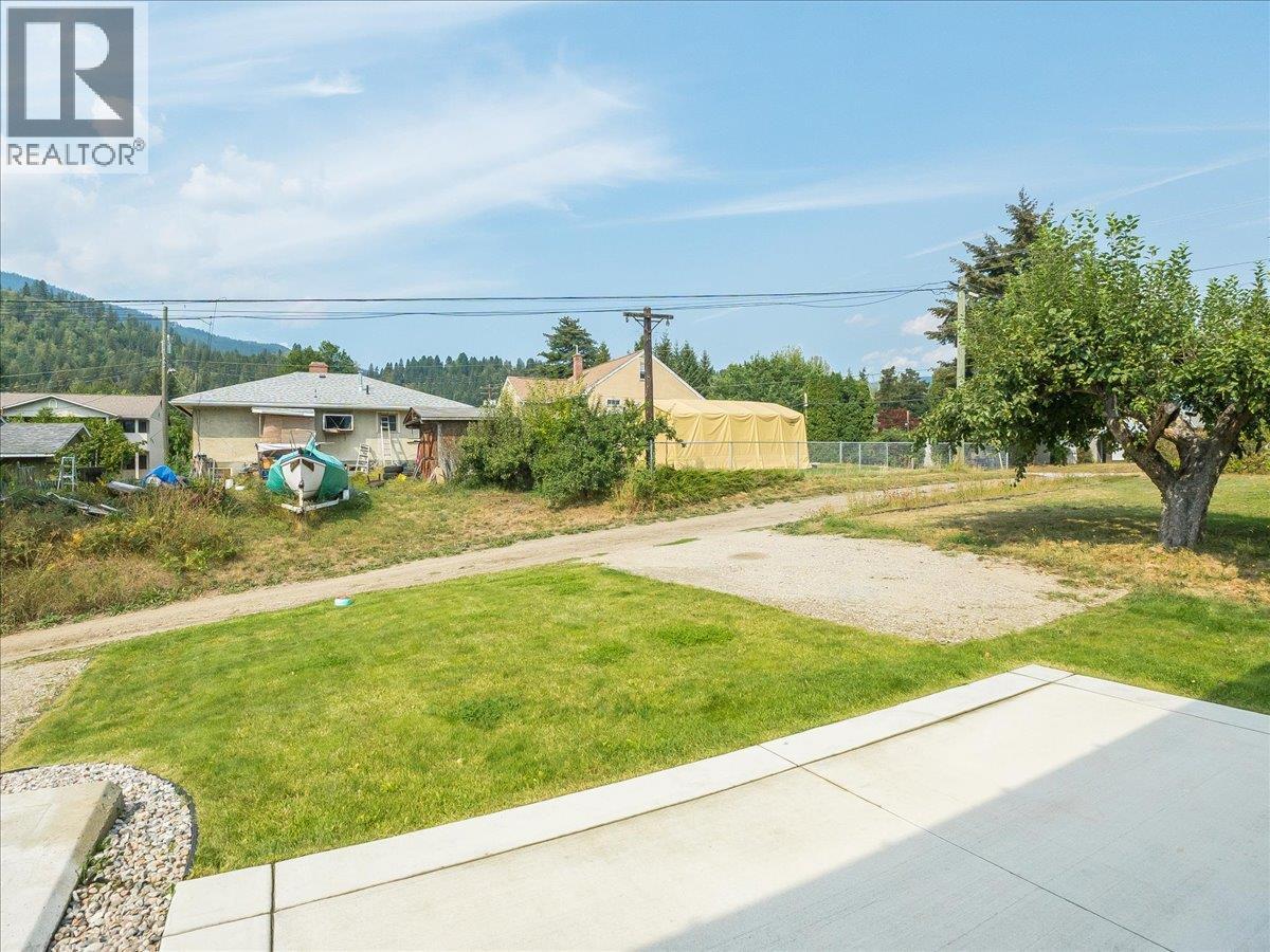 808 7th Avenue Property Photo 40