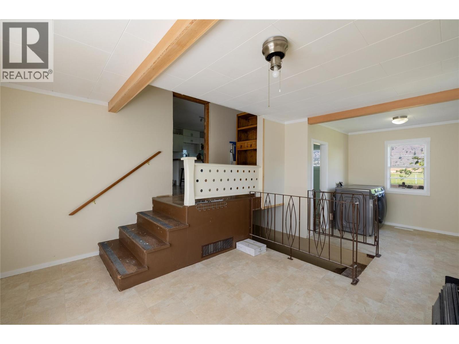 6662 Bulman Road Property Photo 5