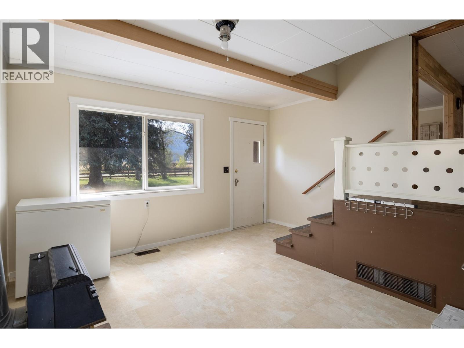 6662 Bulman Road Property Photo 6