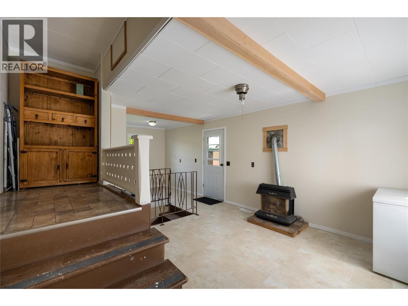 6662 Bulman Road Property Photo 7