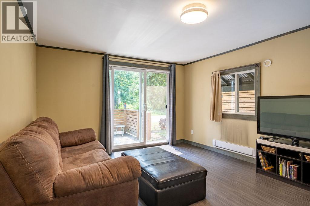 1079 Lundell Road Unit# 4 Property Photo 2