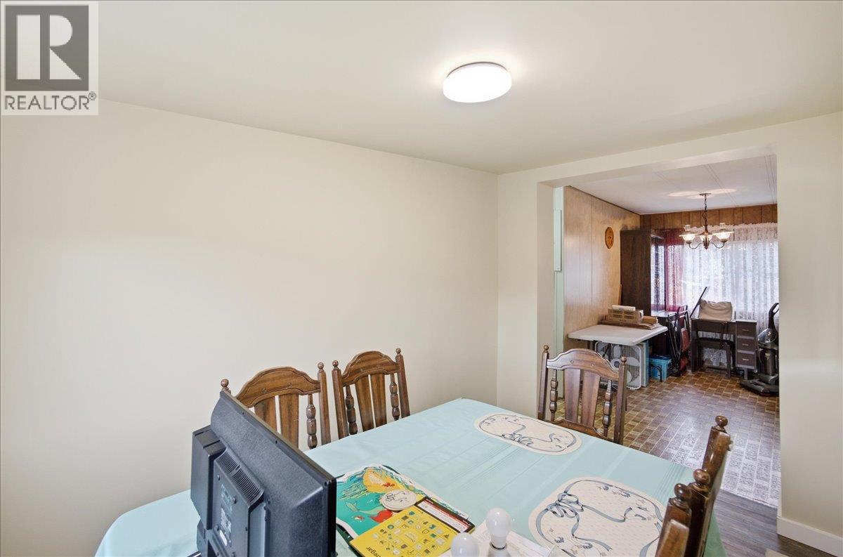 2413 Doukhobour Road Property Photo 12