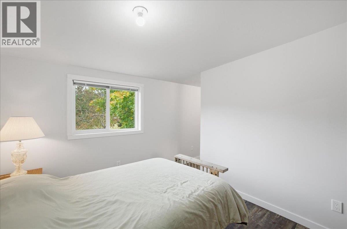 2413 Doukhobour Road Property Photo 16