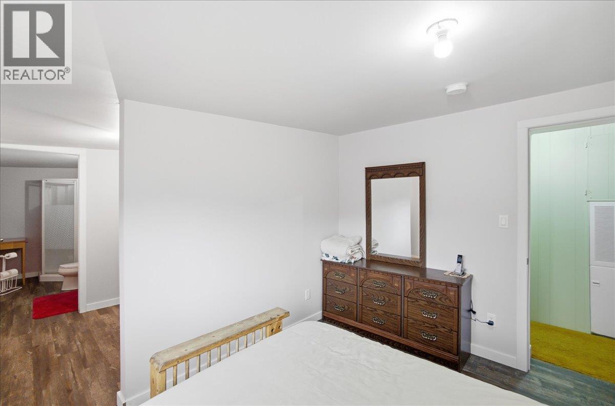 2413 Doukhobour Road Property Photo 19