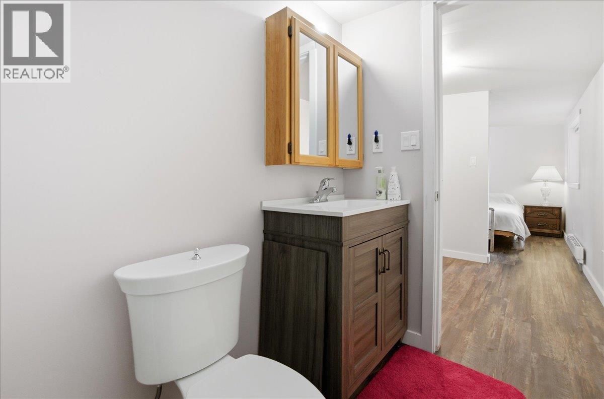 2413 Doukhobour Road Property Photo 21