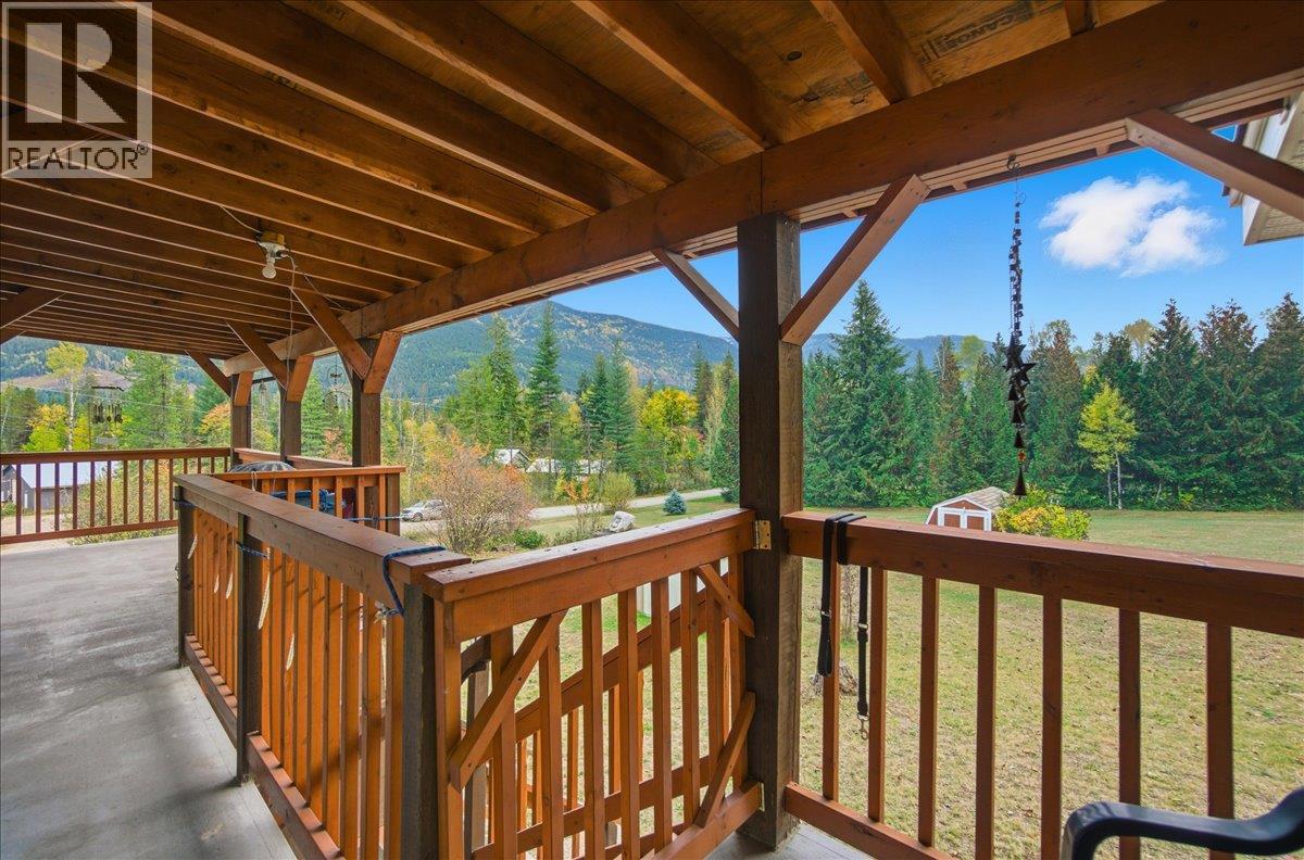 2413 Doukhobour Road Property Photo 38