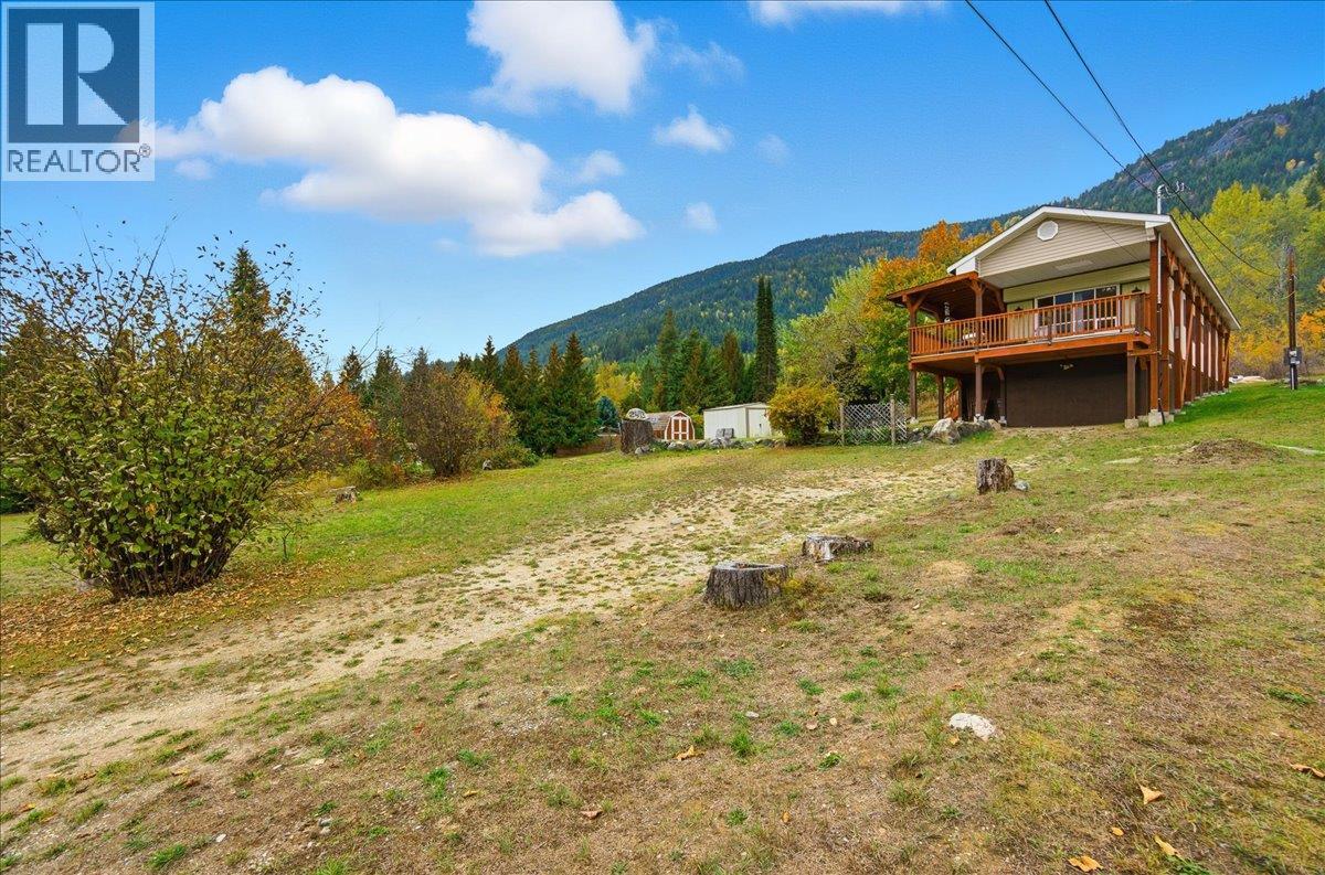 2413 Doukhobour Road Property Photo 41