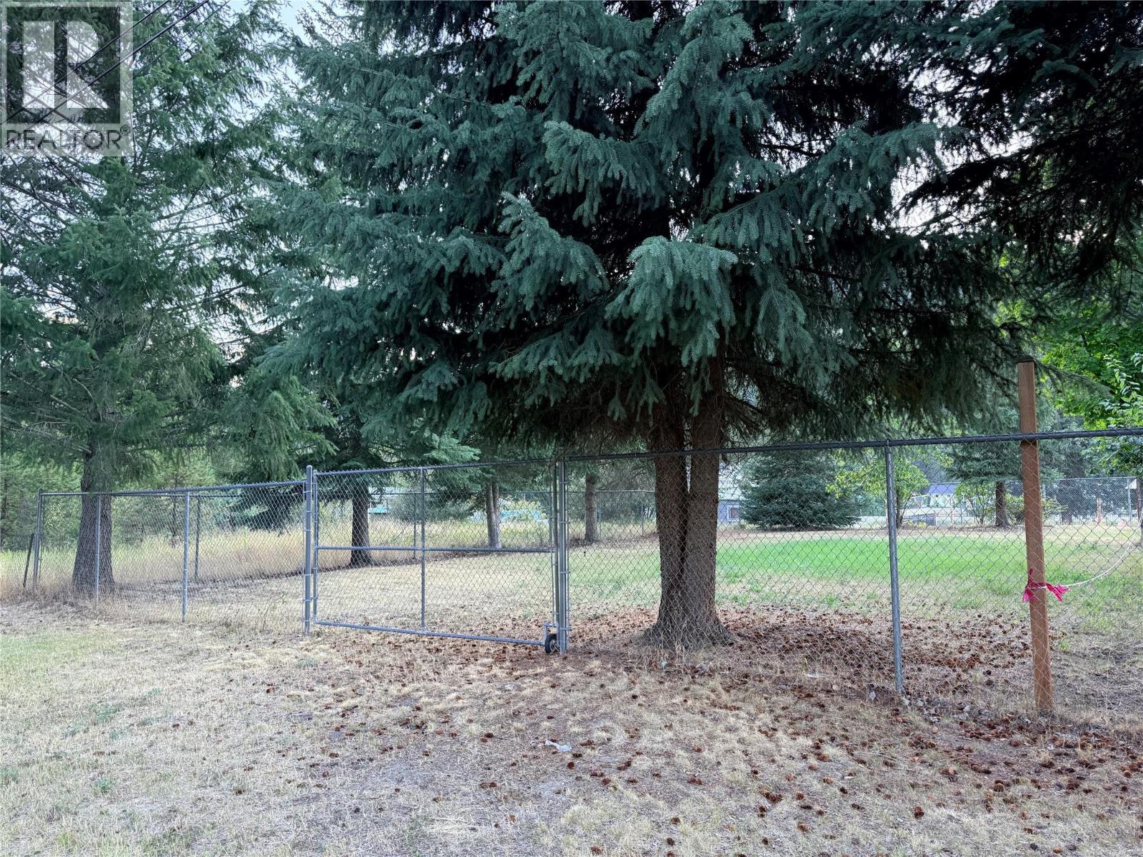 537 N Kimberley Avenue Property Photo 3