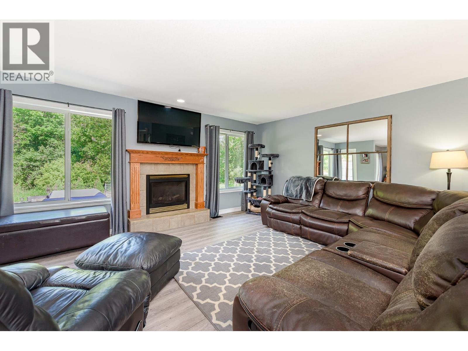 160 Carlin Street Property Photo 10
