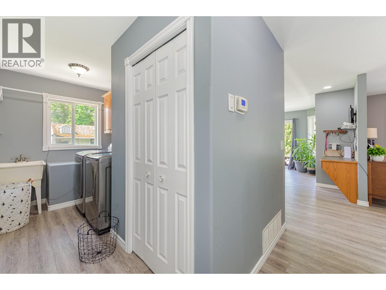 160 Carlin Street Property Photo 27
