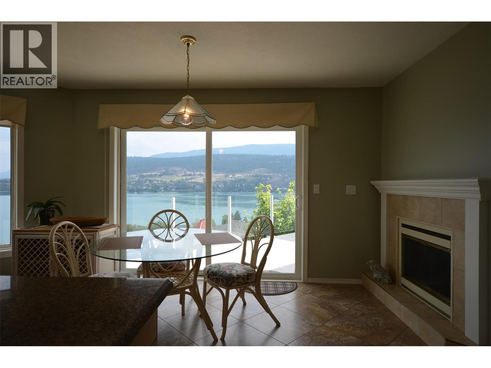 7927 Stoneridge Drive Property Photo 19