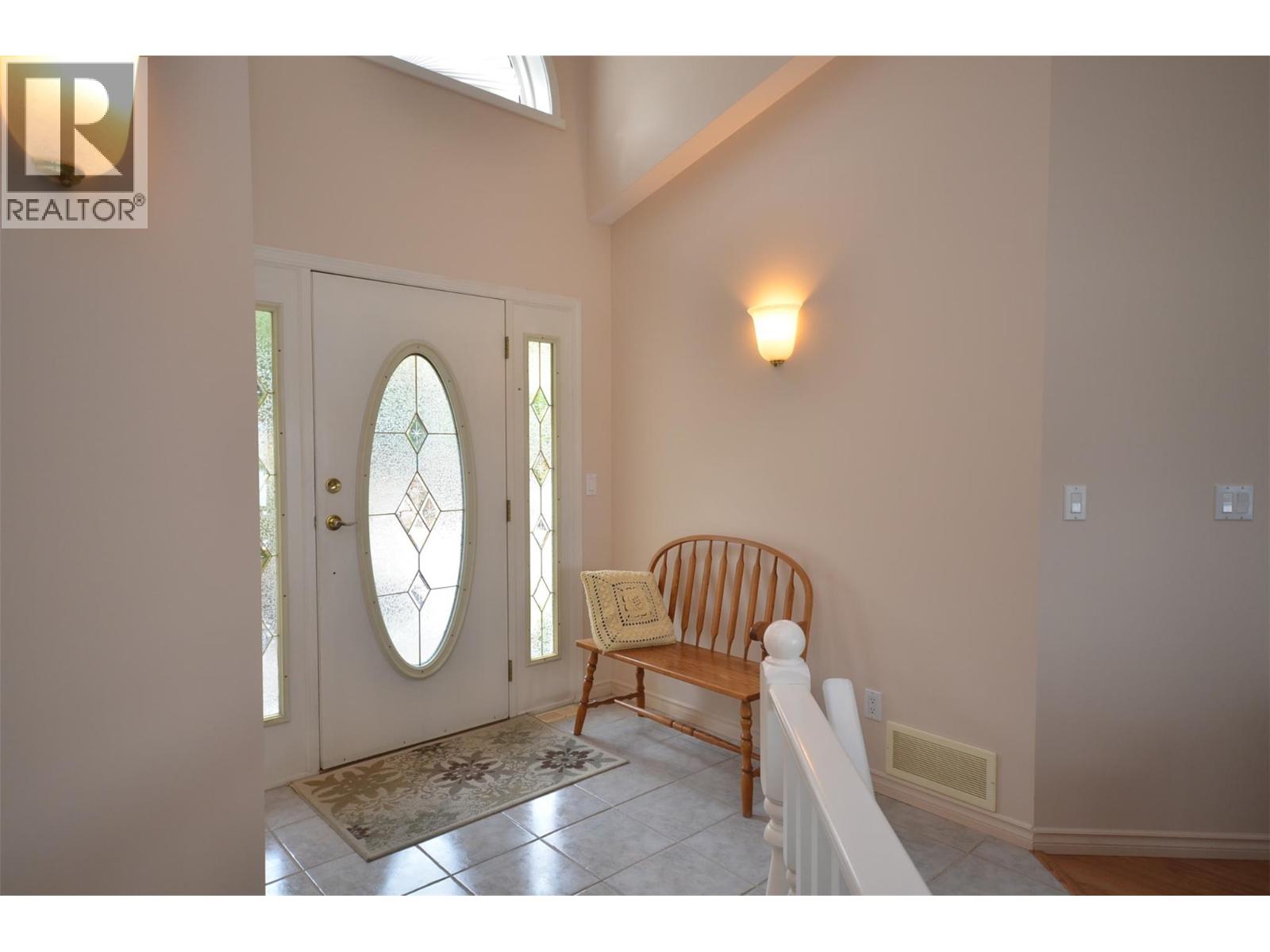 7927 Stoneridge Drive Property Photo 22