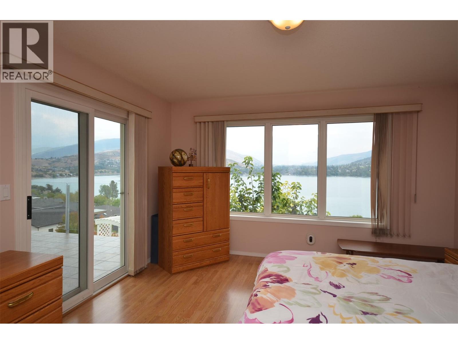 7927 Stoneridge Drive Property Photo 39