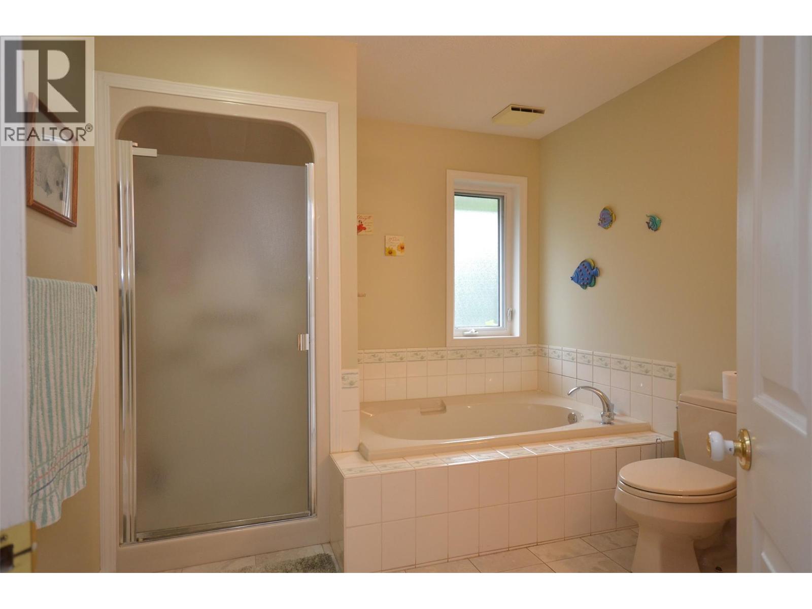 7927 Stoneridge Drive Property Photo 40