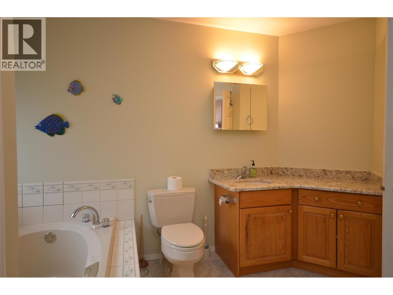 7927 Stoneridge Drive Property Photo 41
