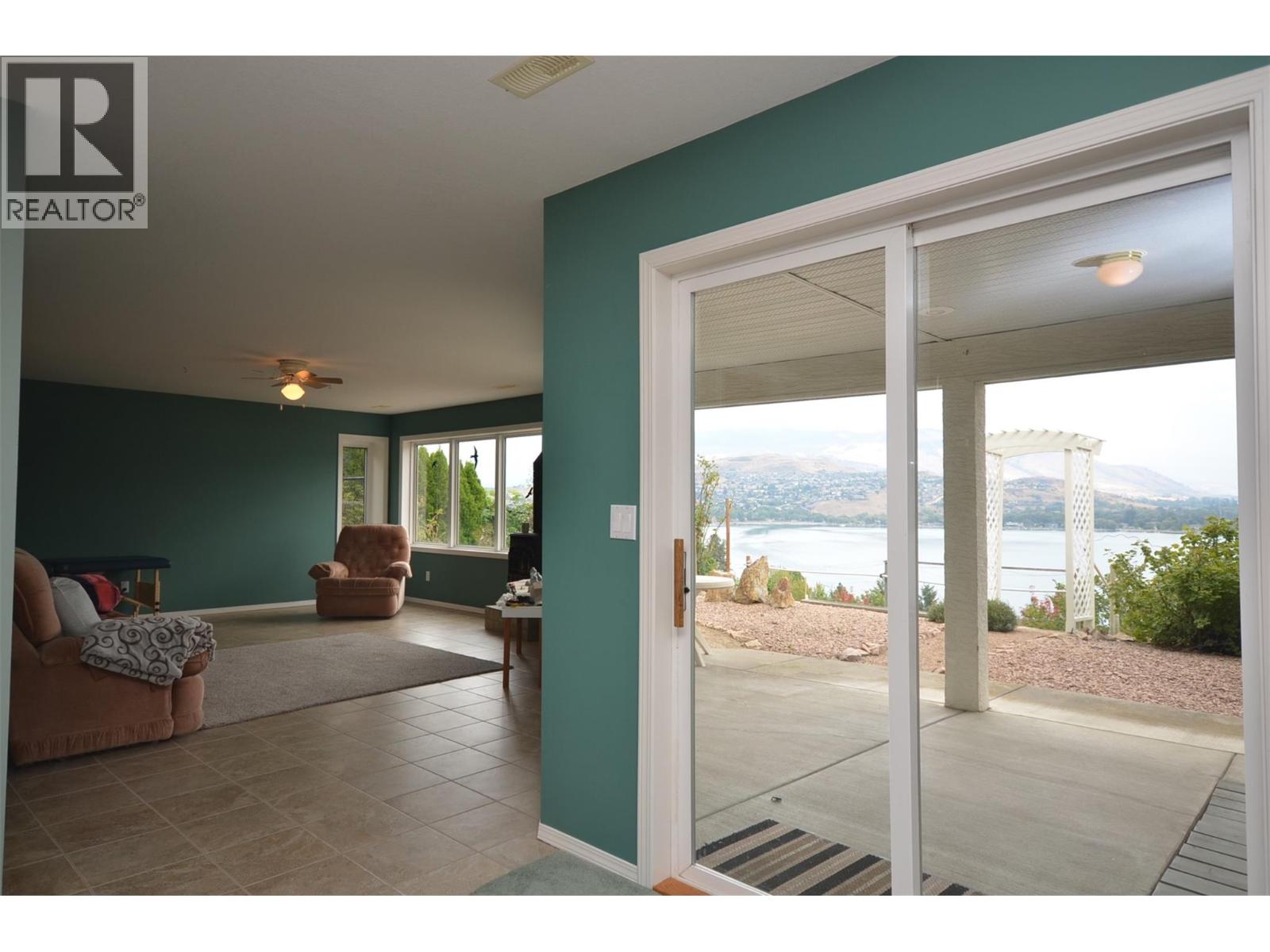 7927 Stoneridge Drive Property Photo 47
