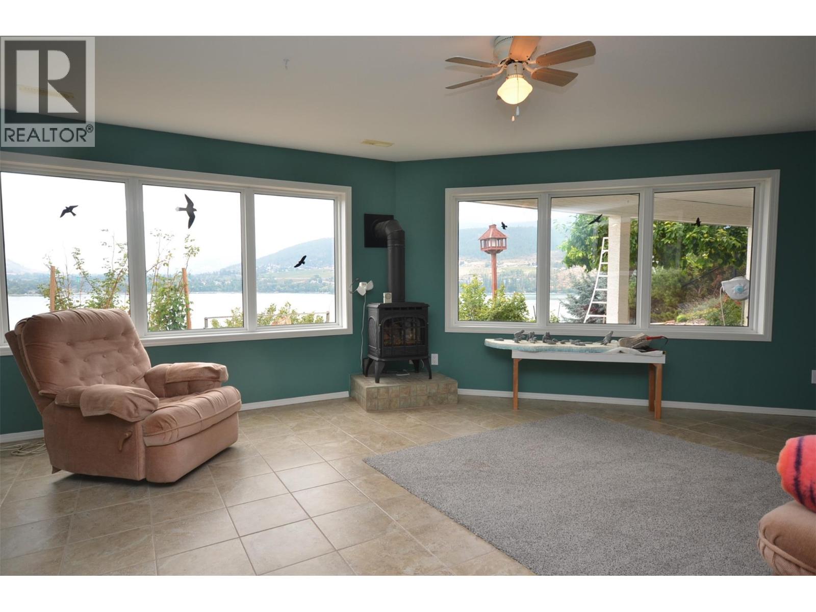 7927 Stoneridge Drive Property Photo 49