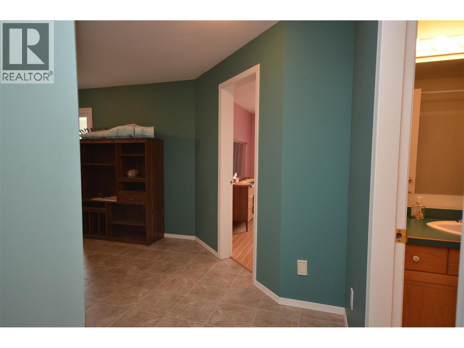 7927 Stoneridge Drive Property Photo 66