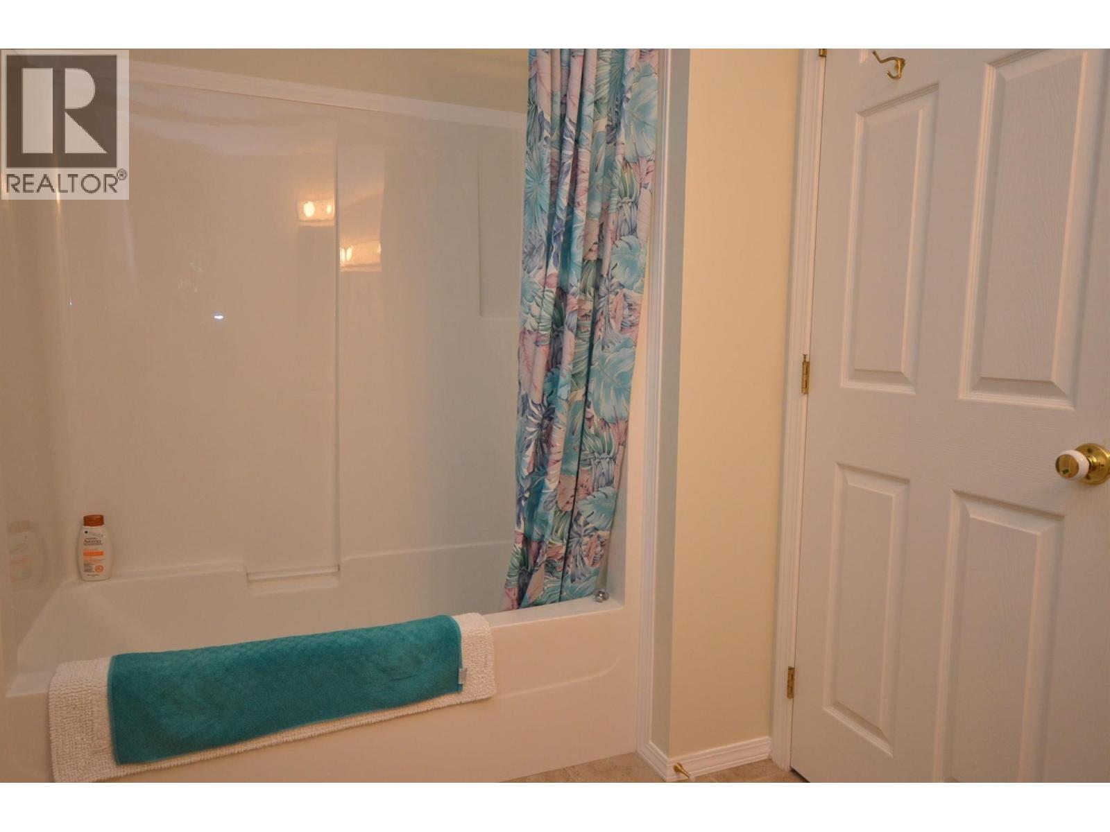 7927 Stoneridge Drive Property Photo 68