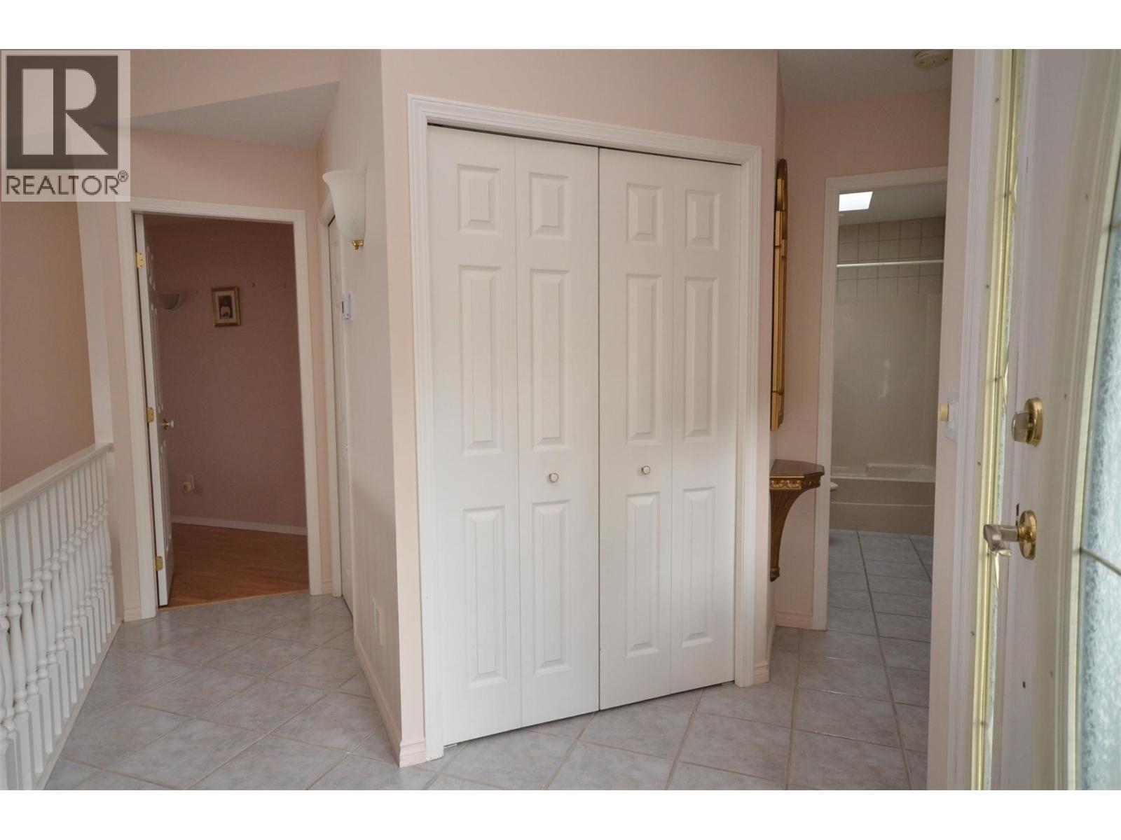 7927 Stoneridge Drive Property Photo 80