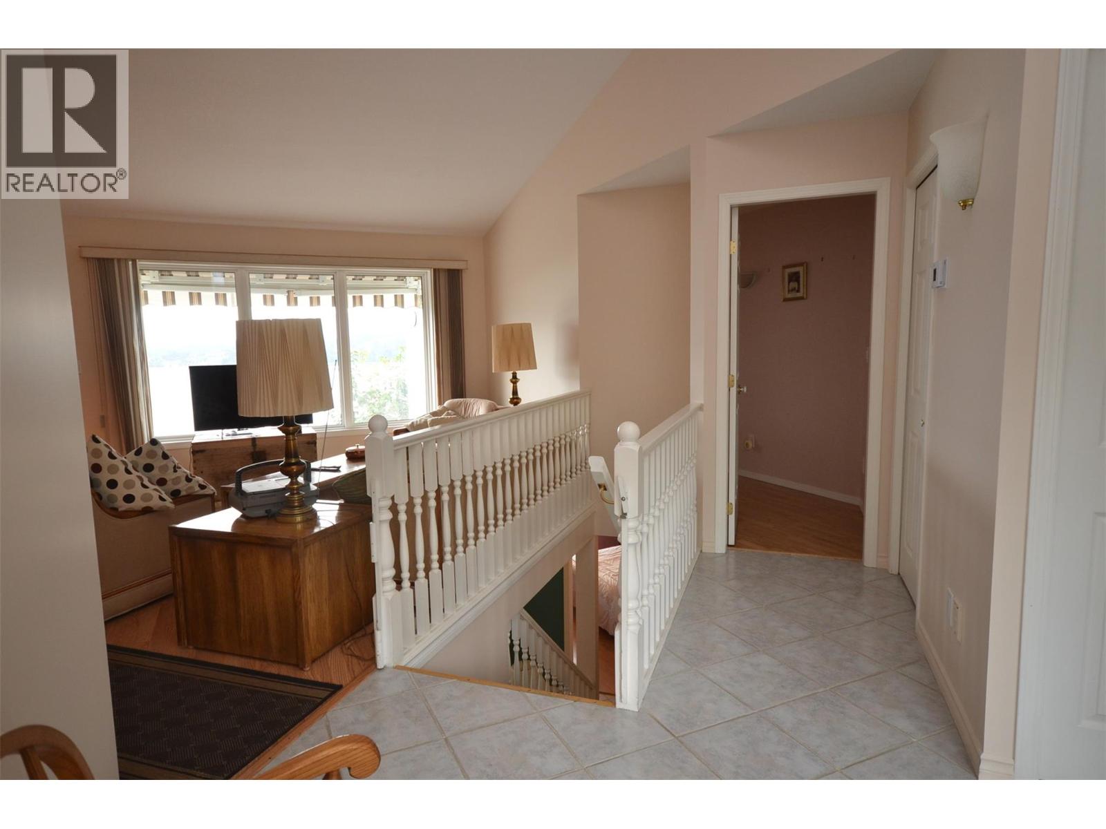 7927 Stoneridge Drive Property Photo 81