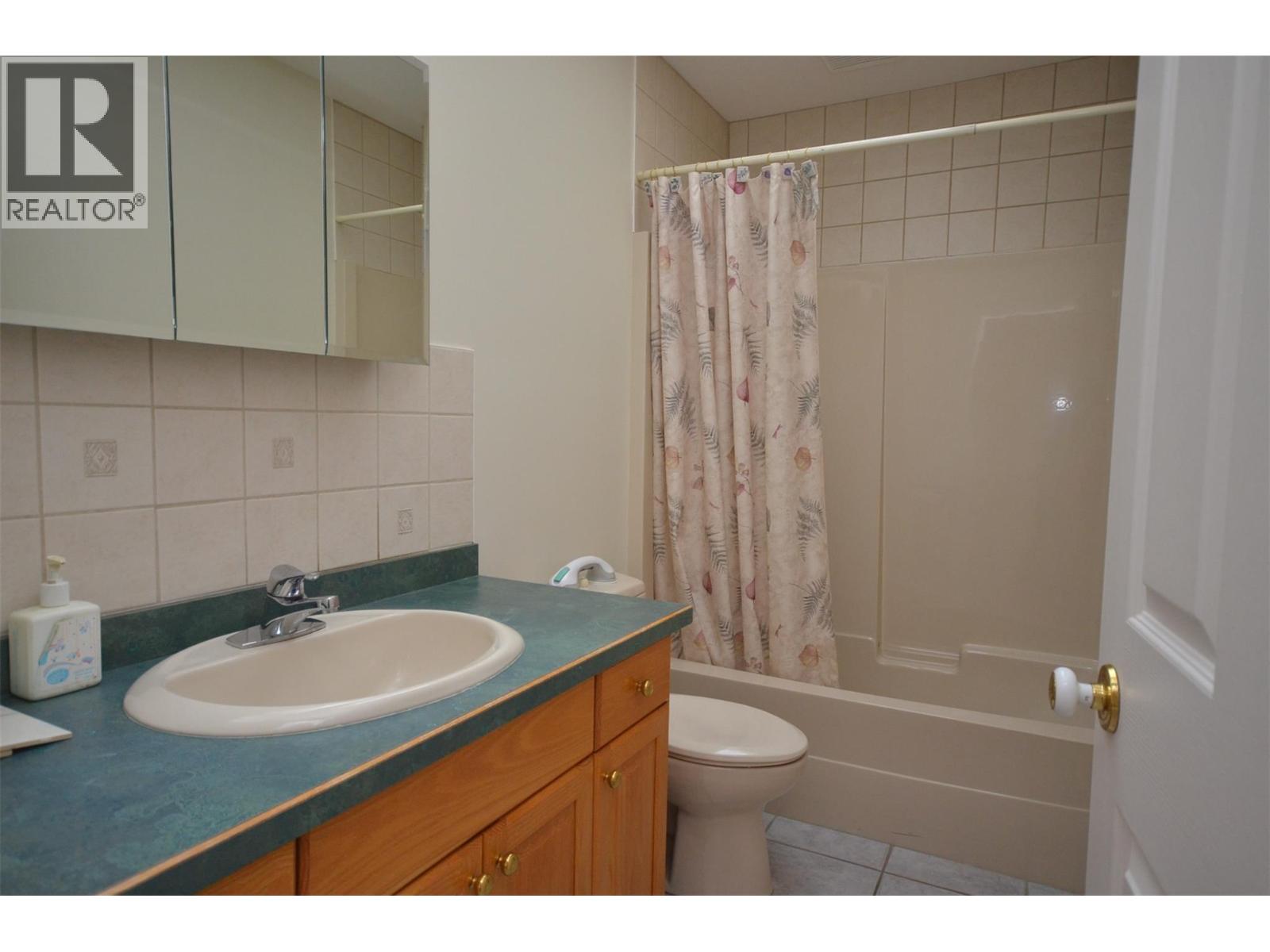 7927 Stoneridge Drive Property Photo 83
