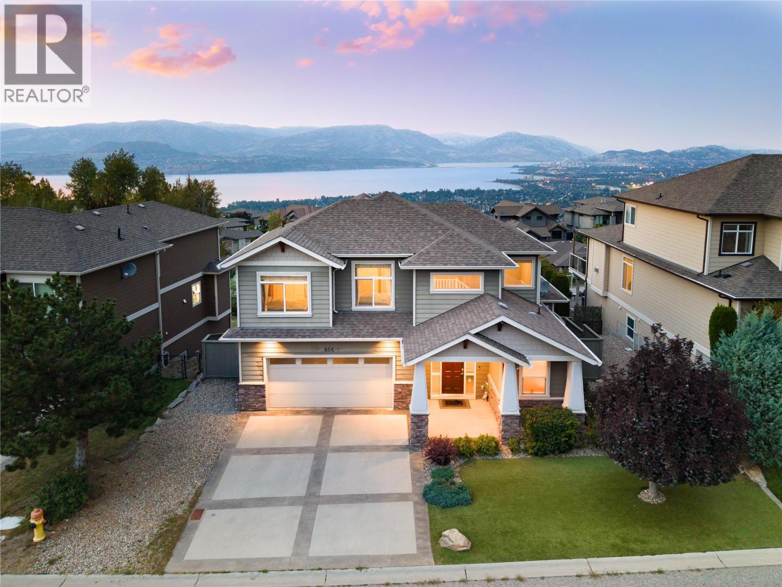856 Hewetson Avenue Property Photo 1