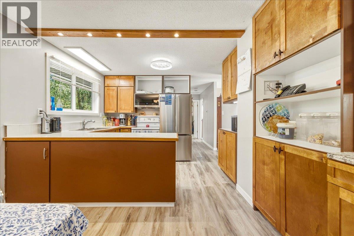 8404 Lakeview Drive Property Photo 13