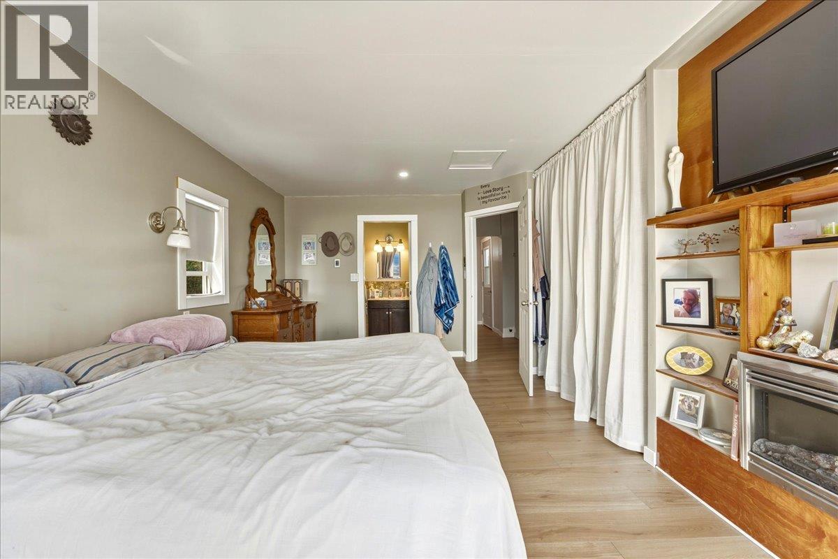 8404 Lakeview Drive Property Photo 17