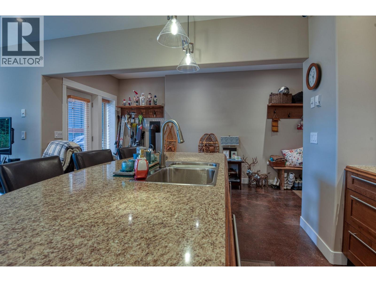 306 Creekview Road Unit# 12 Property Photo 11