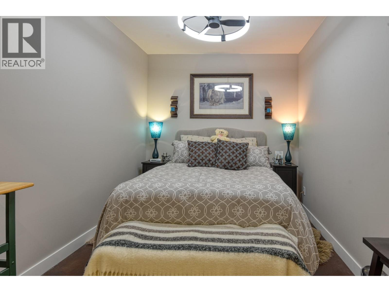 306 Creekview Road Unit# 12 Property Photo 17