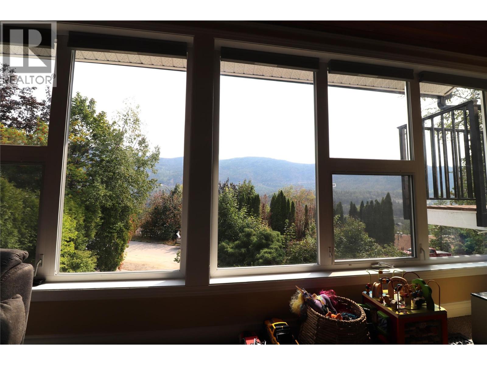 3702 9th Avenue Property Photo 14