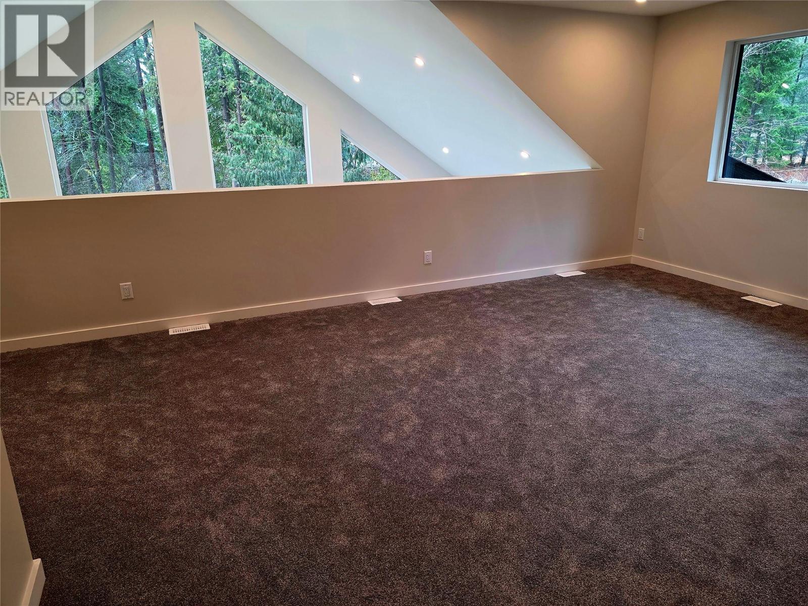 2801 Harlow Road Property Photo 36