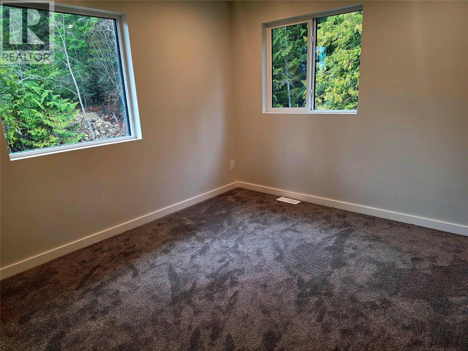 2801 Harlow Road Property Photo 39