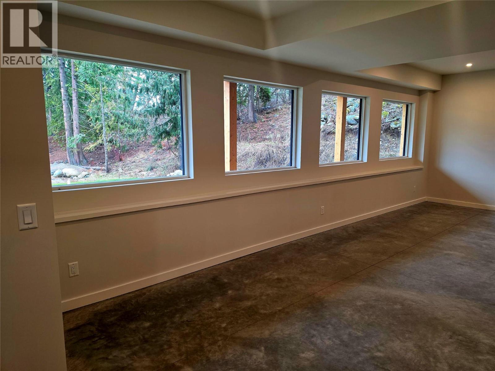 2801 Harlow Road Property Photo 42