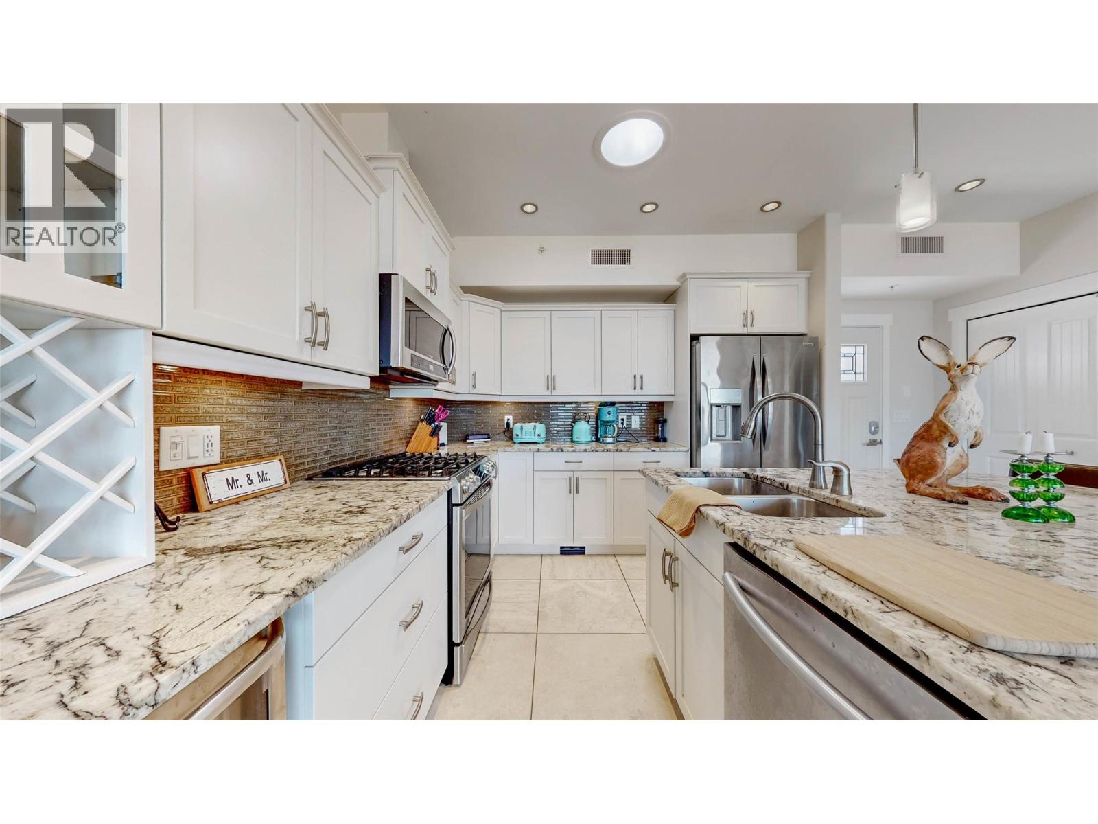 2000 Valleyview Drive Unit# 20 Property Photo 8