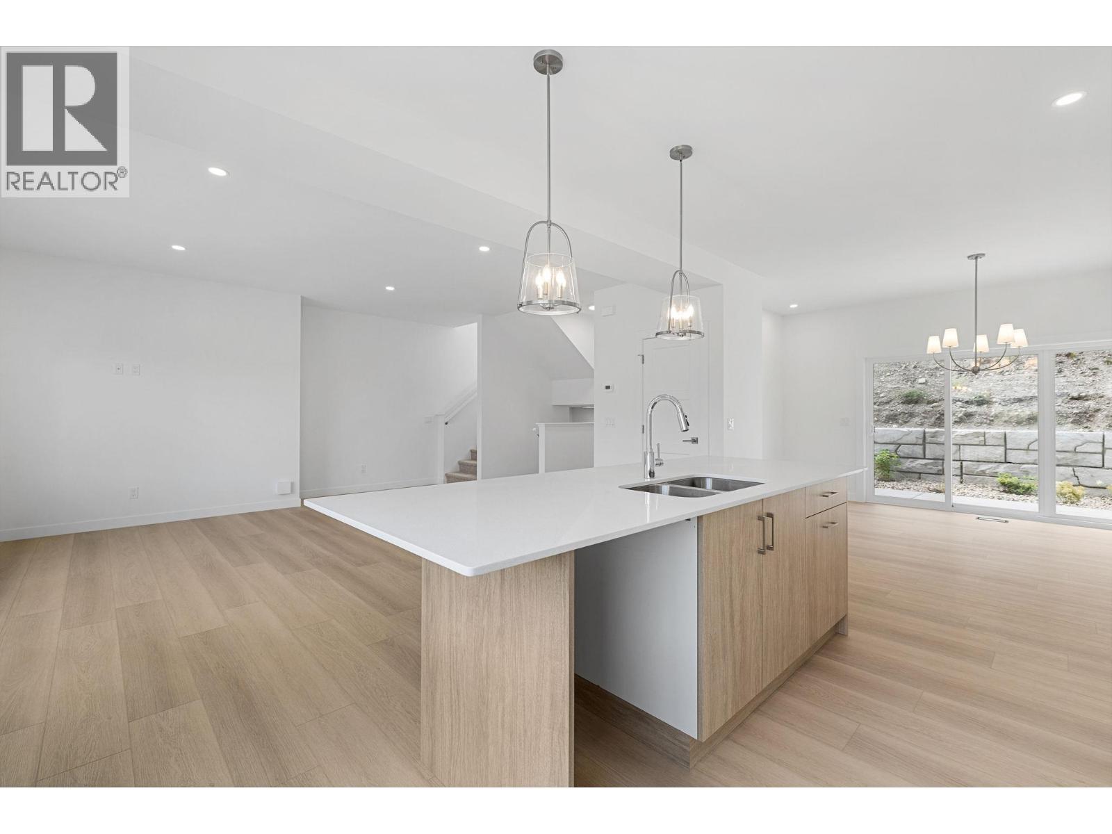 434 Arrowleaf Rise Property Photo 8